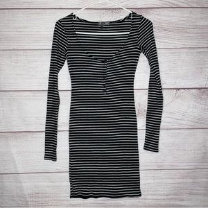 Billabong striped long sleeve black and white women’s dress